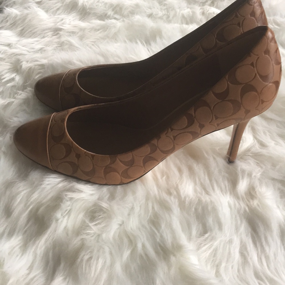 Coach Shoes - Picture 2 of 4